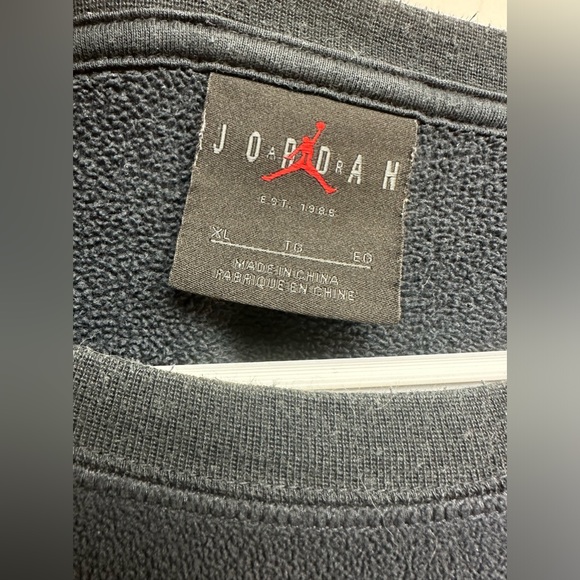 UMichigan x Jordan Velvet/velour Sweater - Picture 2 of 2